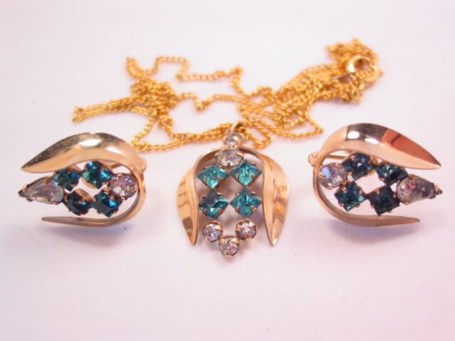 Blue and Clear Rhinestone Phyllis Necklace and Earrings Set - Image 2