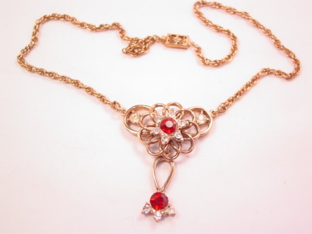 Old Red and Clear Rhinestone Parure Set - Image 3
