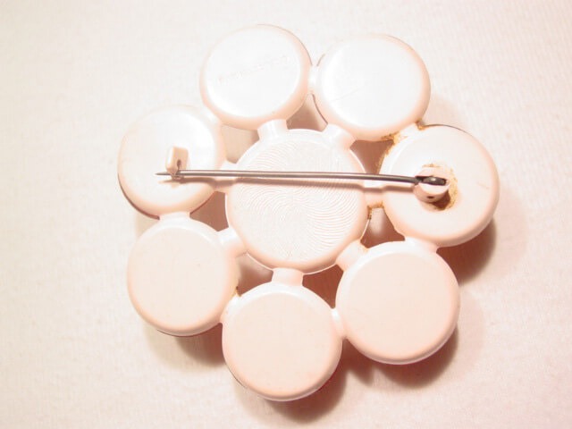 Pink Plastic Bubble Pin - Image 2