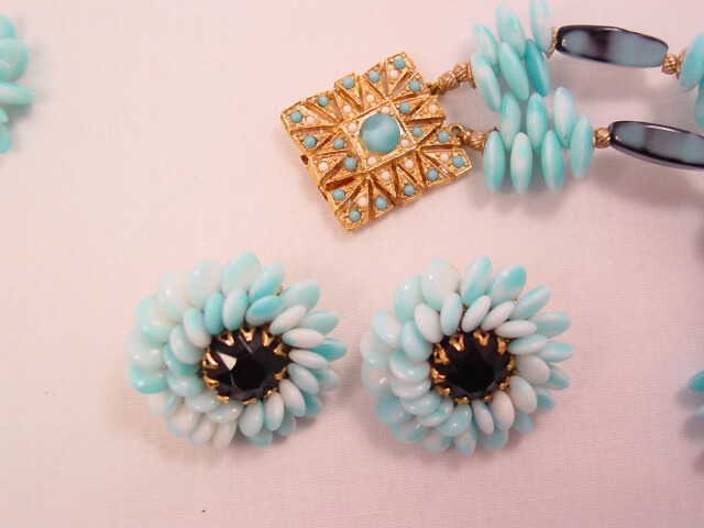 Fantastic Light Blue and Black Glass Necklace and Earrings Set - Image 3