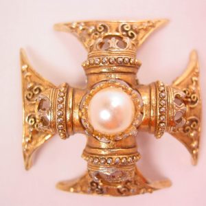 Florenza Etruscan-Style Maltese Cross Pin