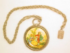 Colonial Scene Necklace