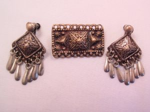 Mexican Rectangle Pin and Diamond-Shaped Earrings Set