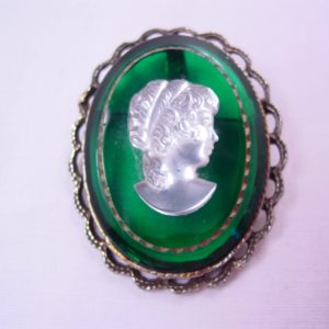 Green and White Frosted Glass Cameo Pendant/Brooch