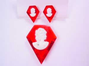 Cameo on Red Lucite Kite Pin and Earrings Set