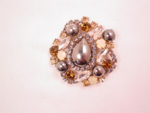 Imitation Hematite and Brown Rhinestone Pin