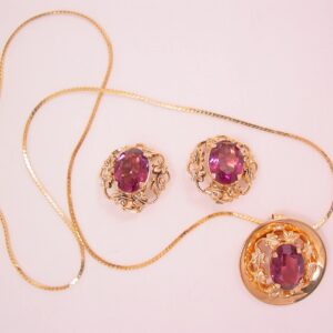 Brilliant Amethyst-Colored Rhinestone and Ivy Necklace and Earrings Set