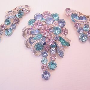 Absolutely Stunning Lavender and Aqua Eisenberg Pin and Earrings Set