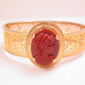 Beautiful Filigree Bracelet with Reddish-Brown Glass Cameo