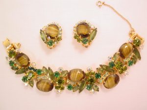 Chunky Striated Brown and Dark Green Rhinestone D&E (Juliana) Bracelet and Earrings
