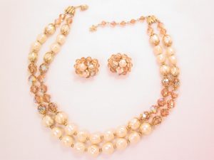 Gorgeous Vendome Antiqued Baroque Pearl and Smoky Topaz AB Necklace and Earrings Set