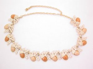 Acorn and Enamel Leaves Choker