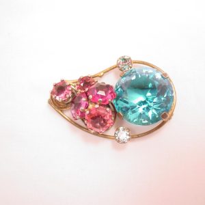 Huge Paisley-Shaped Rhinestone Vogue Fur Clip