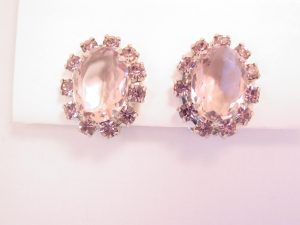Pale Lavender Oval Rhinestone Earrings