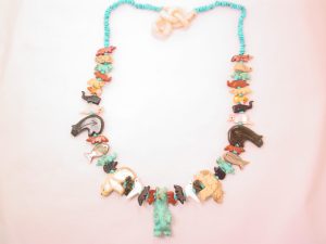 Native American (Zuni?) Carved Multi-Animal Fetish Necklace