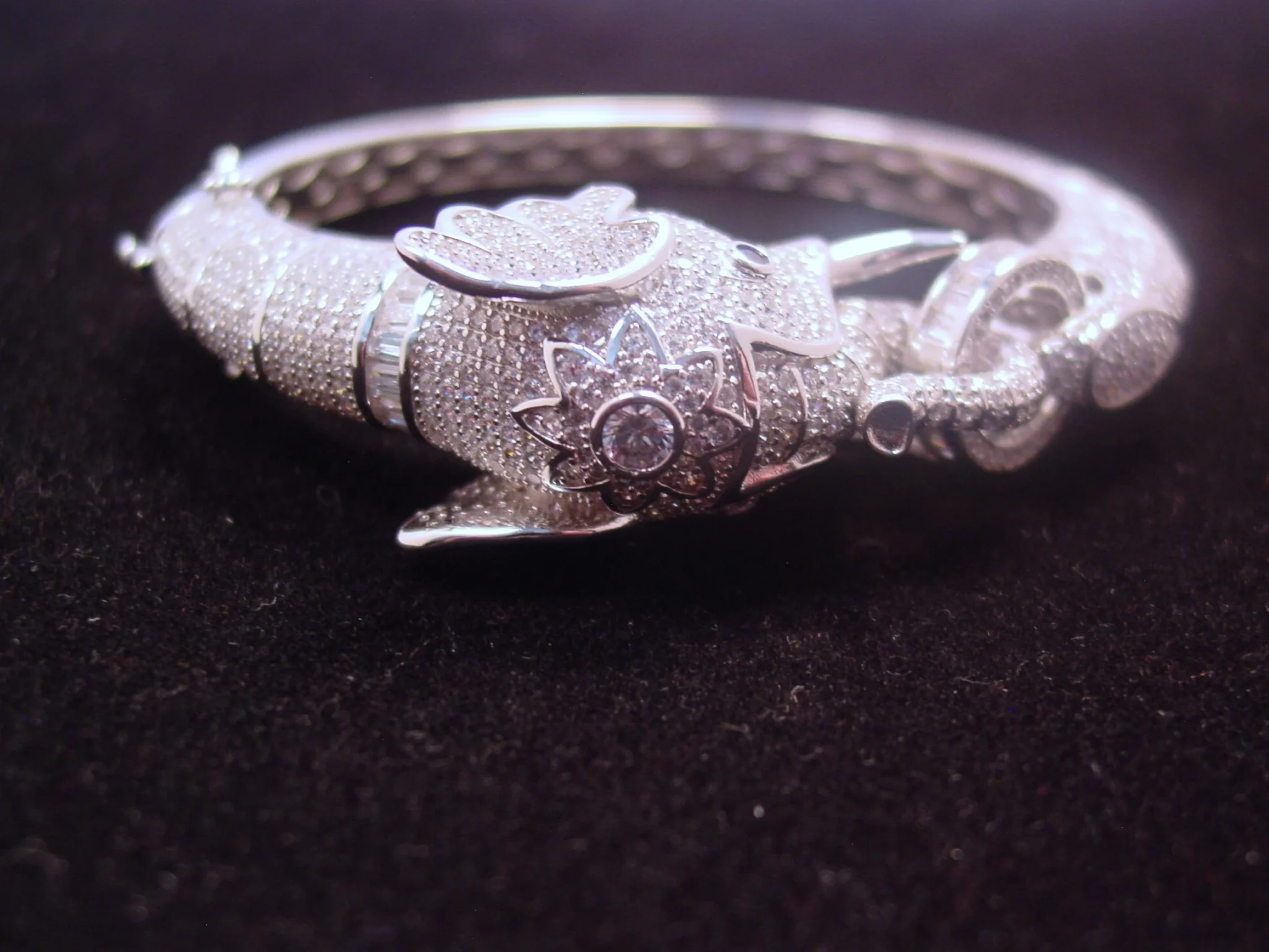 Absolutely Stunning Rhinestone Encrusted Sterling Elephant Bracelet - Image 4