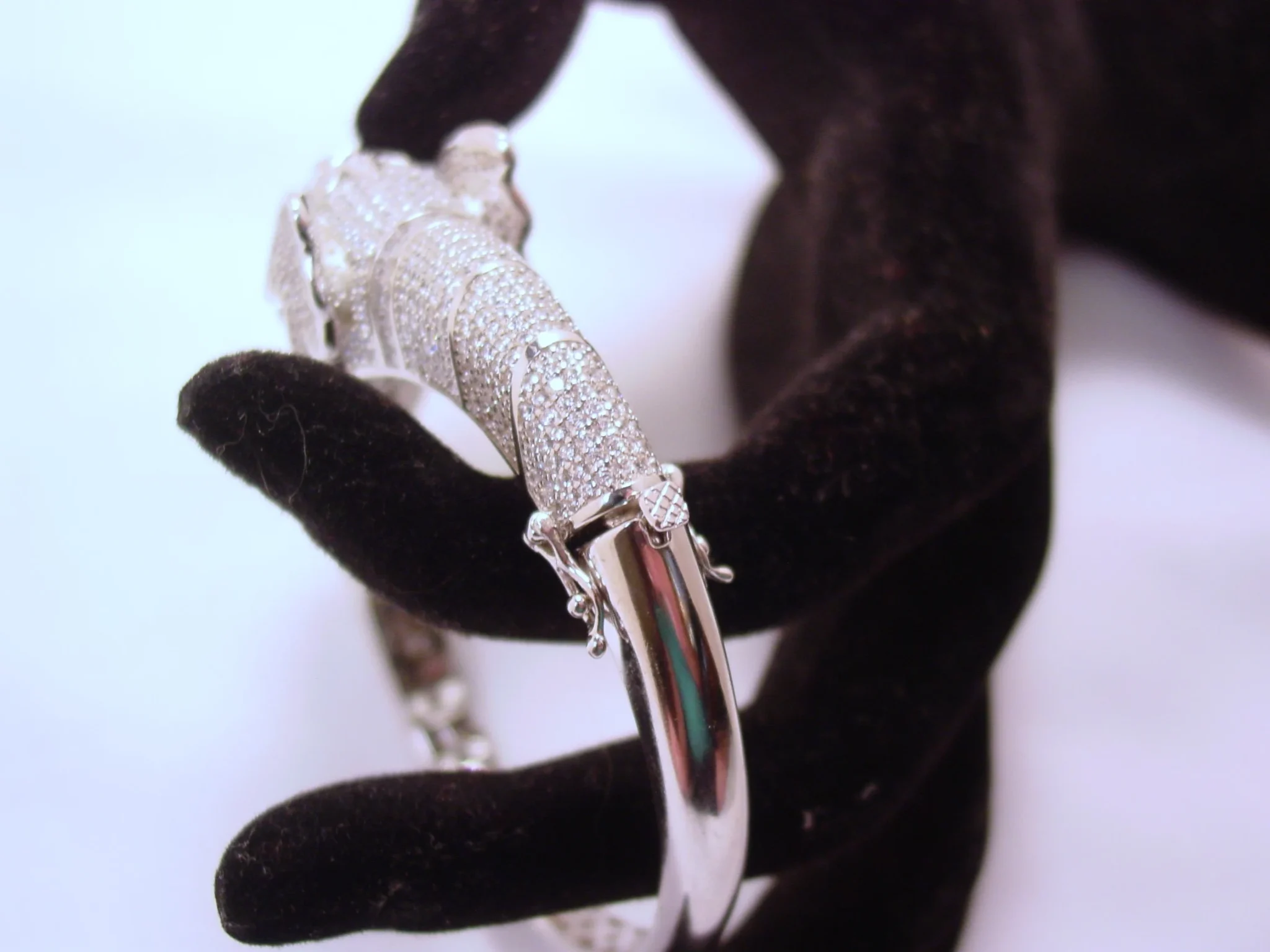 Absolutely Stunning Rhinestone Encrusted Sterling Elephant Bracelet - Image 18