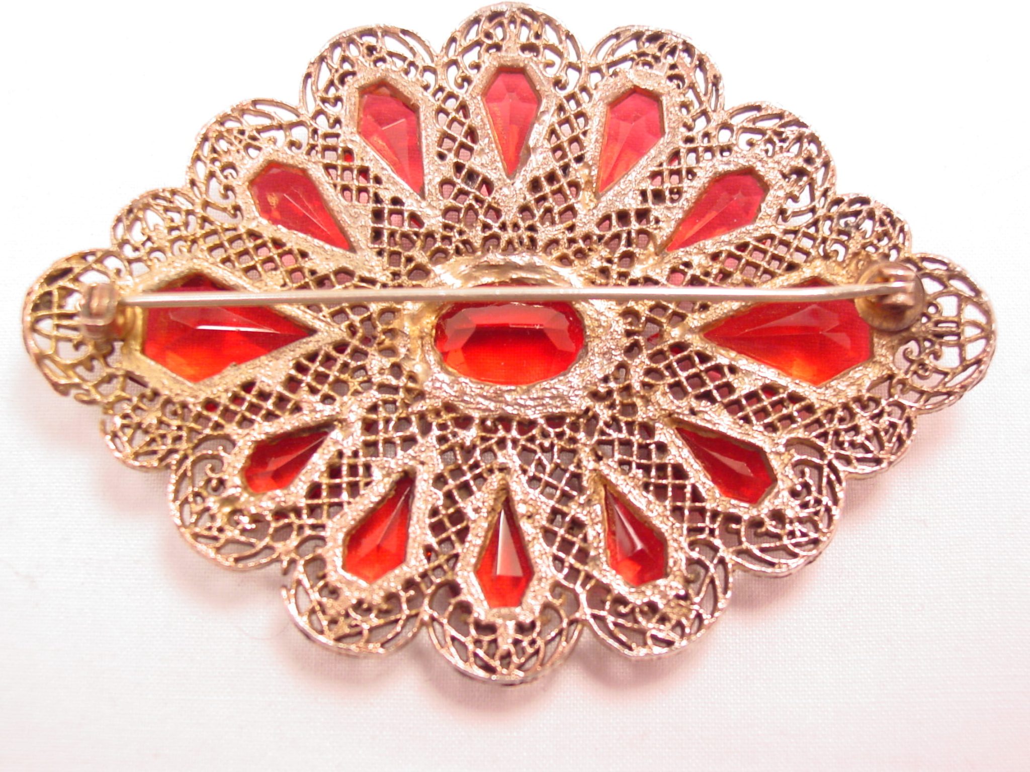 Beautiful Old Maroon Rhinestone and Filigree Pin - Image 2