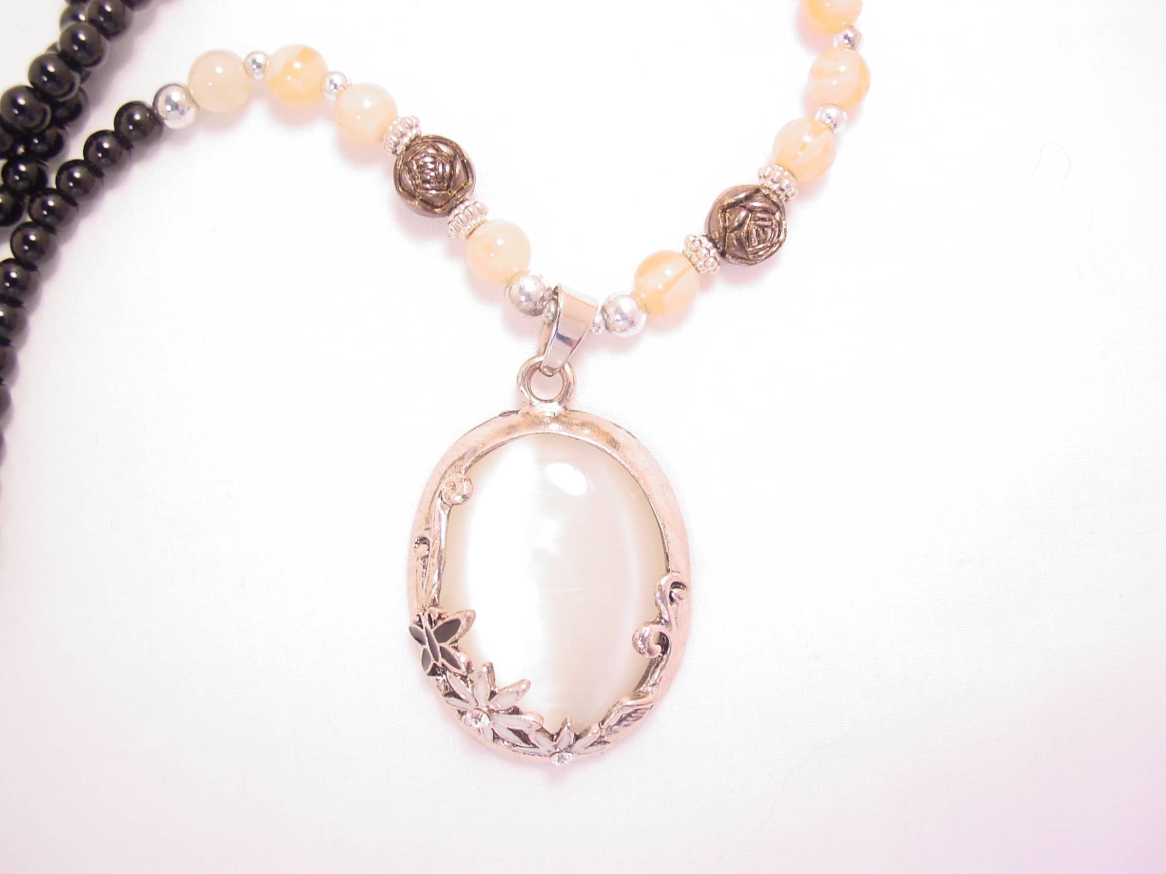 Cute White Opalescent Oval and Flowers Necklace - Image 2