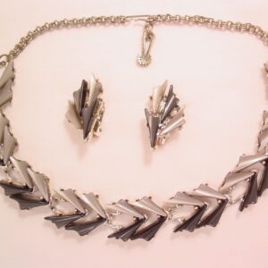 Jaycraft Gray and Dark Gray Thermoset Necklace and Earrings