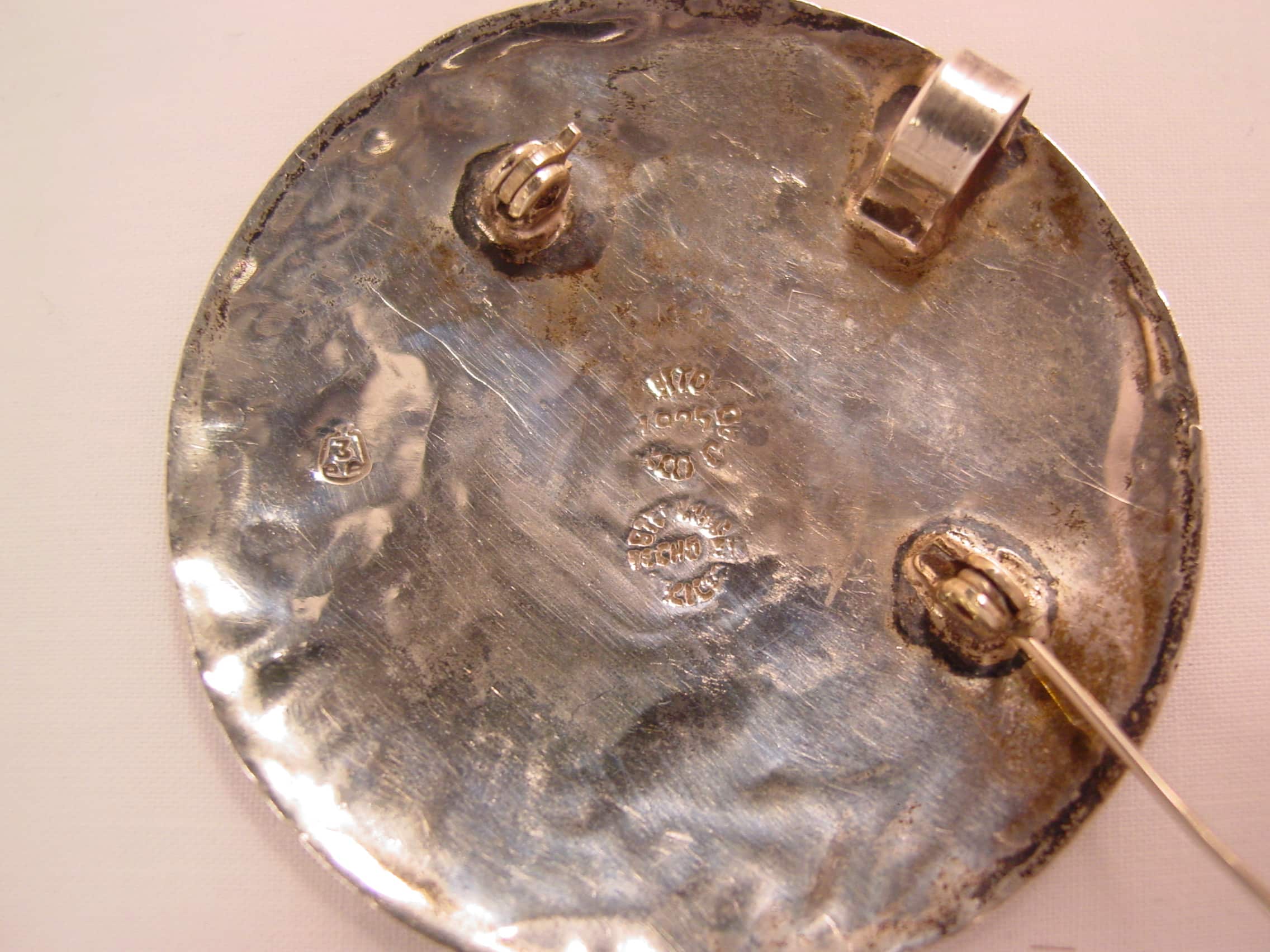 Aztec Warrior Crushed Stone and Sterling Silver Round Pendant/Pin - Image 5
