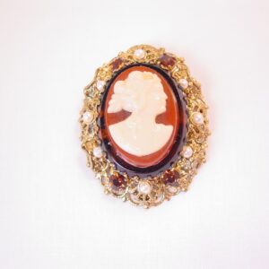 German 3-Layer Cameo and Goldtone Filigree Pin