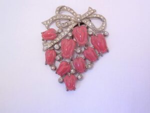 Pink Fruit Salad Pot Metal Fur Clip