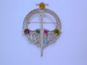 Scottish Sword in Circle Pin