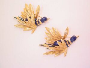 ST. LABRE Large Goldtone and Navy Bird Pins