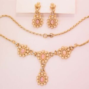 Imitation Pearl and Opal 1950s Necklace and Earrings Set