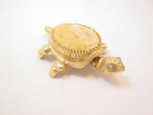Blue-Eyed Florenza Turtle Pin Cushion
