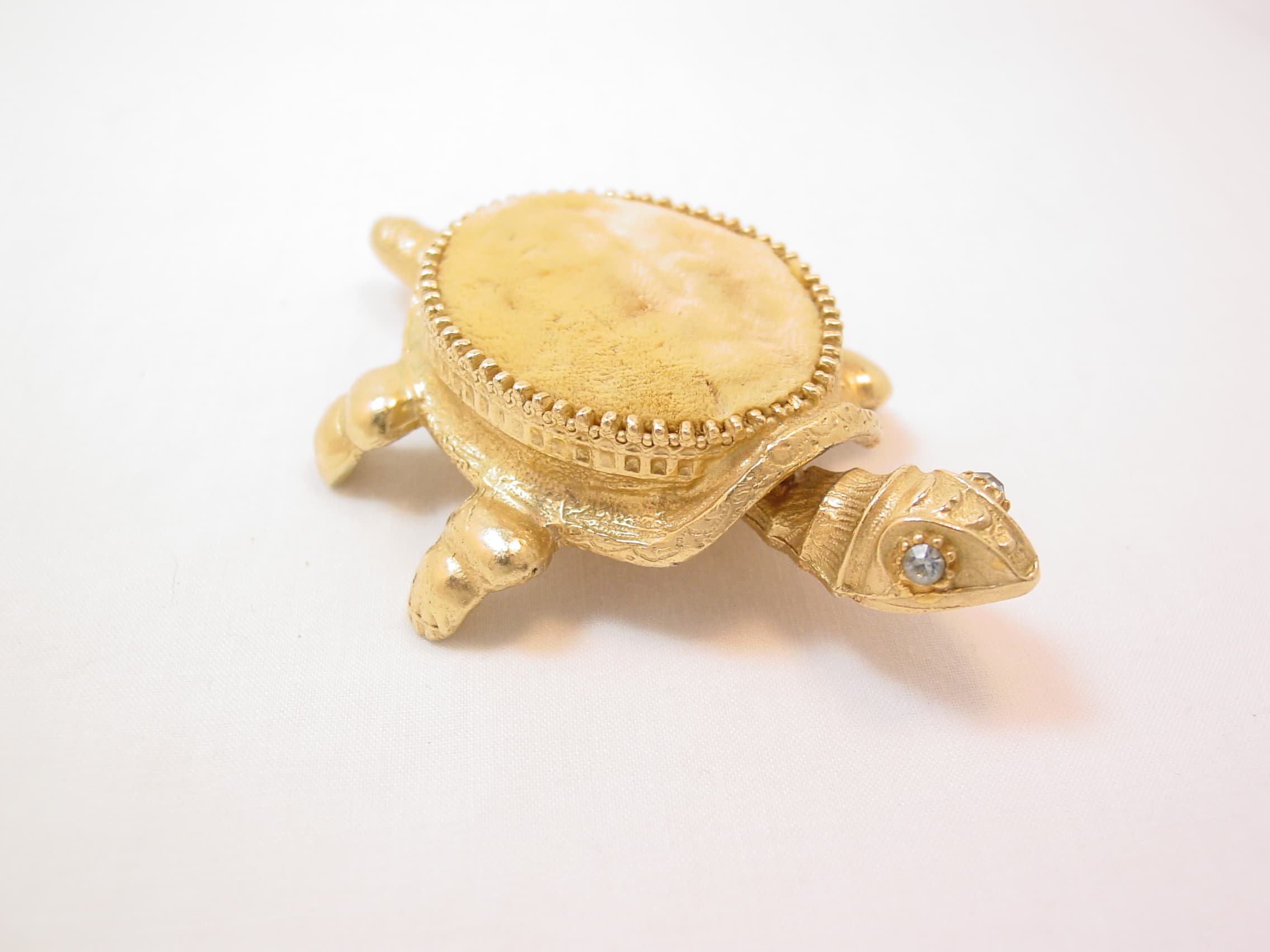 Blue-Eyed Florenza Turtle Pin Cushion