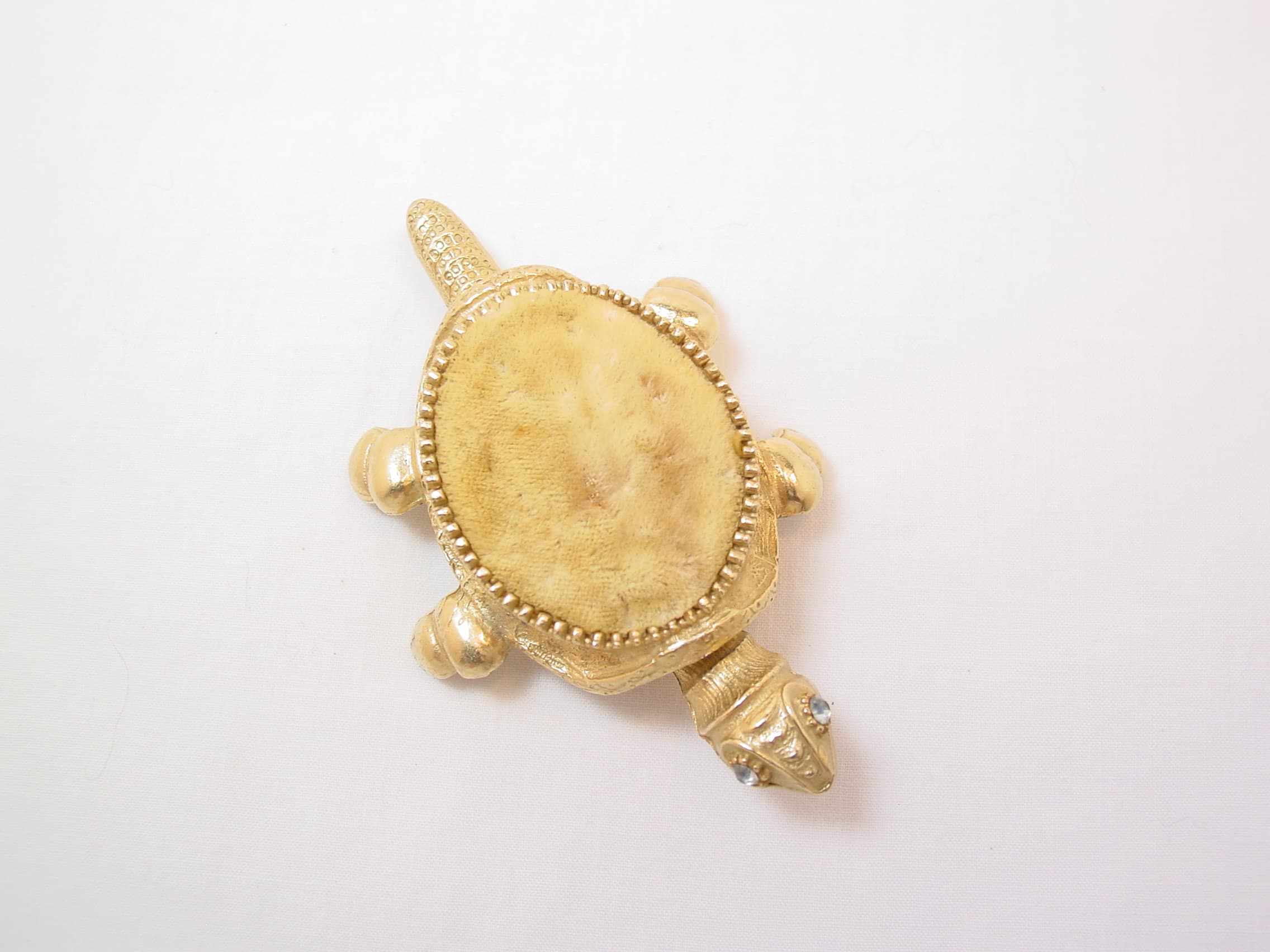 Blue-Eyed Florenza Turtle Pin Cushion - Image 6