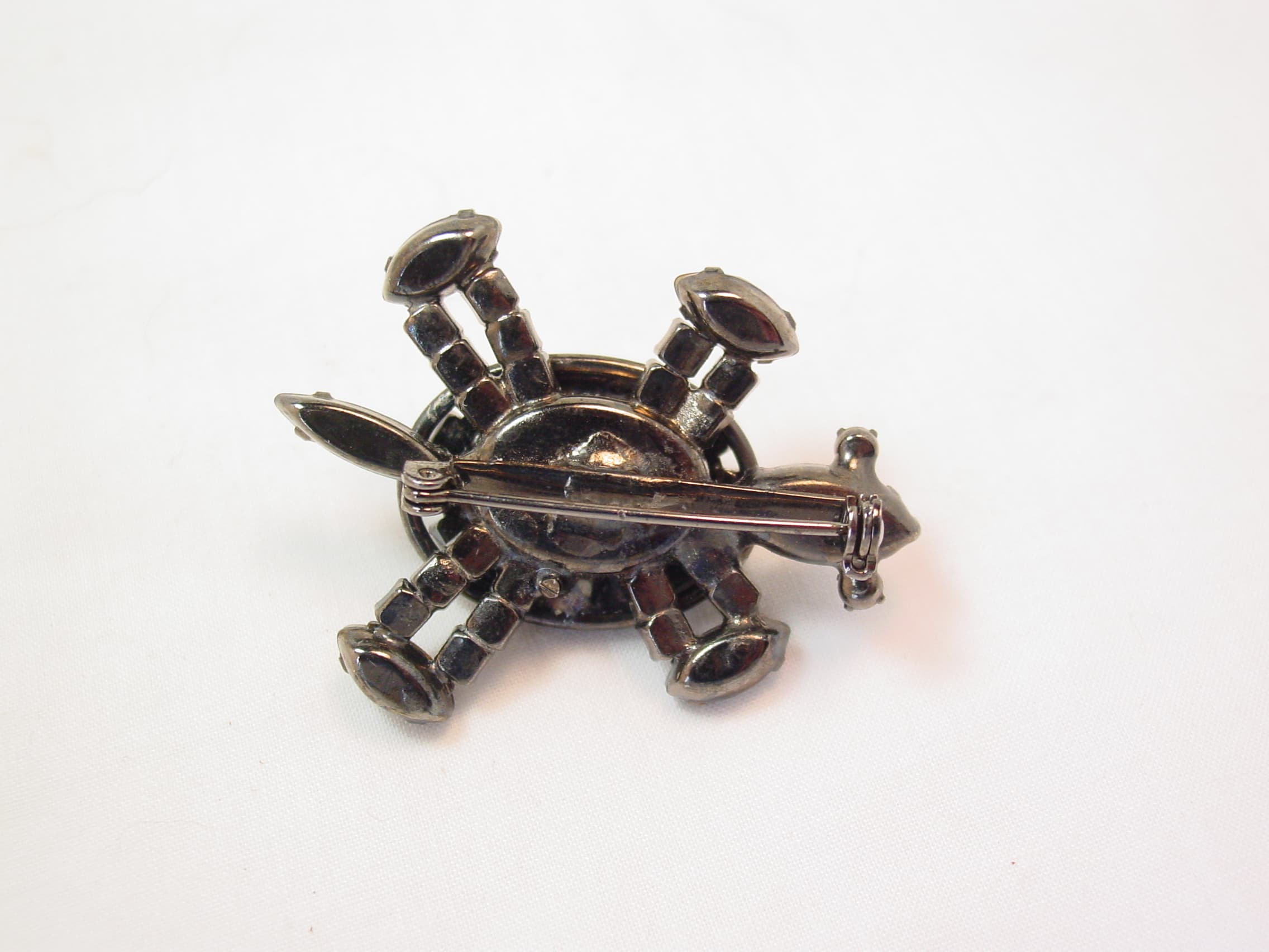 Caramel and Black Rhinestone Turtle Pin - Image 2