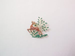 En Tremblant Jumping Deer Pin