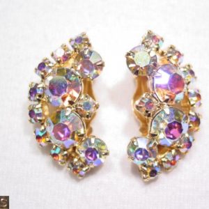 Dazzling Aurora Borealis Weiss Earrings