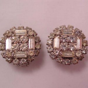 Round Clear Hobe Earrings