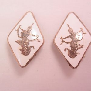 Sterling White Diamond-Shaped Siamese Dancer Earrings