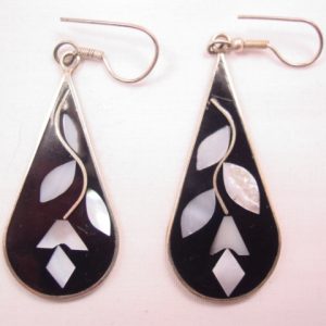Mexico Teardrop-Shaped Pierced Earrings