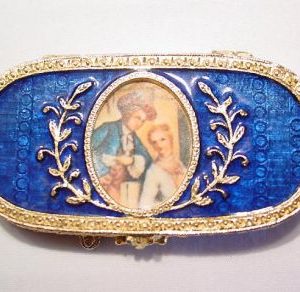 Estee Lauder Victorian-Style Oval Solid Perfume/Sachet Box