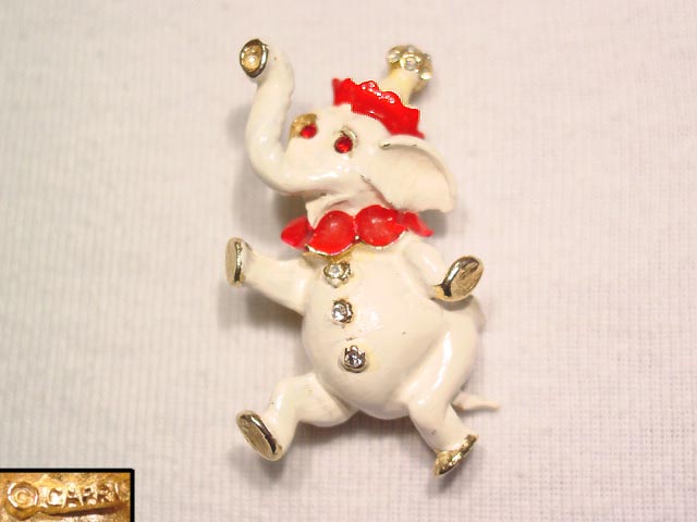 Capri White Elephant Pin