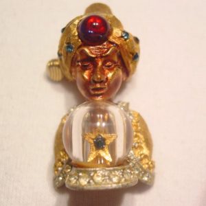Har Genie Scarf Pin