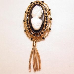 Elongated Glass Cameo Filigree Pin