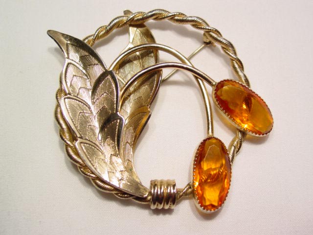 Topaz Rhinestone Wreath and Leaf Pin