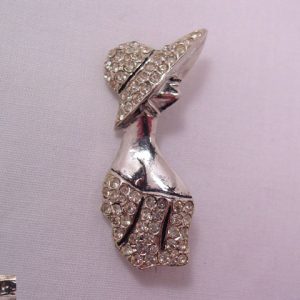 Polcini Flapper Woman Pin