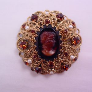 Caramel/Brown Germany Filigree Cameo Pin