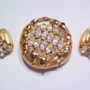 BSK Stylized Flower Pin and Earrings Set