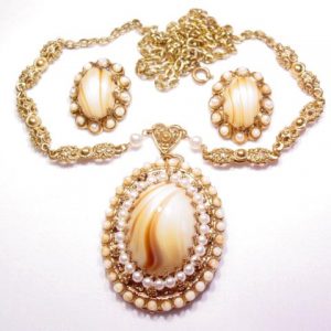 Marbleized Caramel West Germany Necklace and Earrings