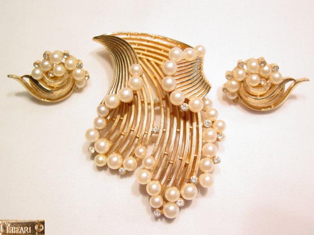 Trifari Splash of Pearls Pin and Earrings