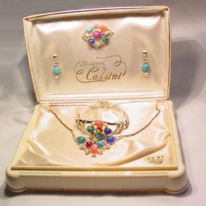 Cassini 4-Piece Parure in the Original Box